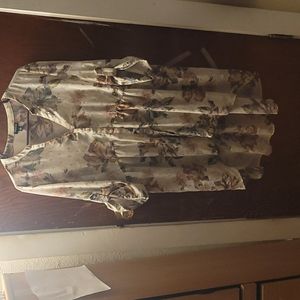 Torrid, tan with floral print & gold accent, button up sheer hi-lo shirt, size 2